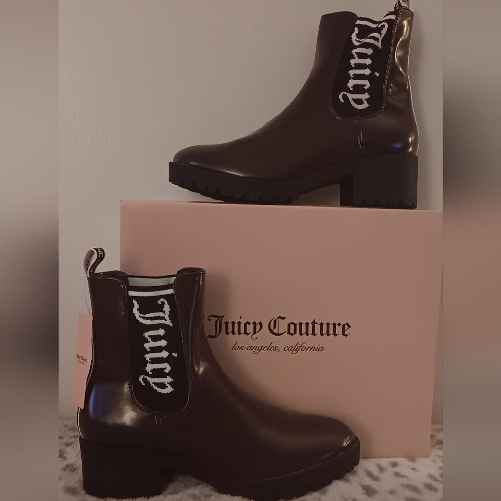 Juicy Couture One Up Chelsea Chunky Heel Burgundy Ankle Boots Women Size 7.5